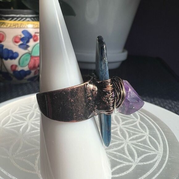 Blue Kyanite Crystal Wire Wrapped Amethyst Crystal Ring Size 7 adjustable - Picture 7 of 16